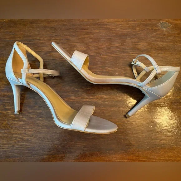 Michael Kors Blue/Gray Small Heels - Size 7.5 - Picture 1 of 5
